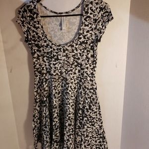 Aeropostale Black and white patterned dress